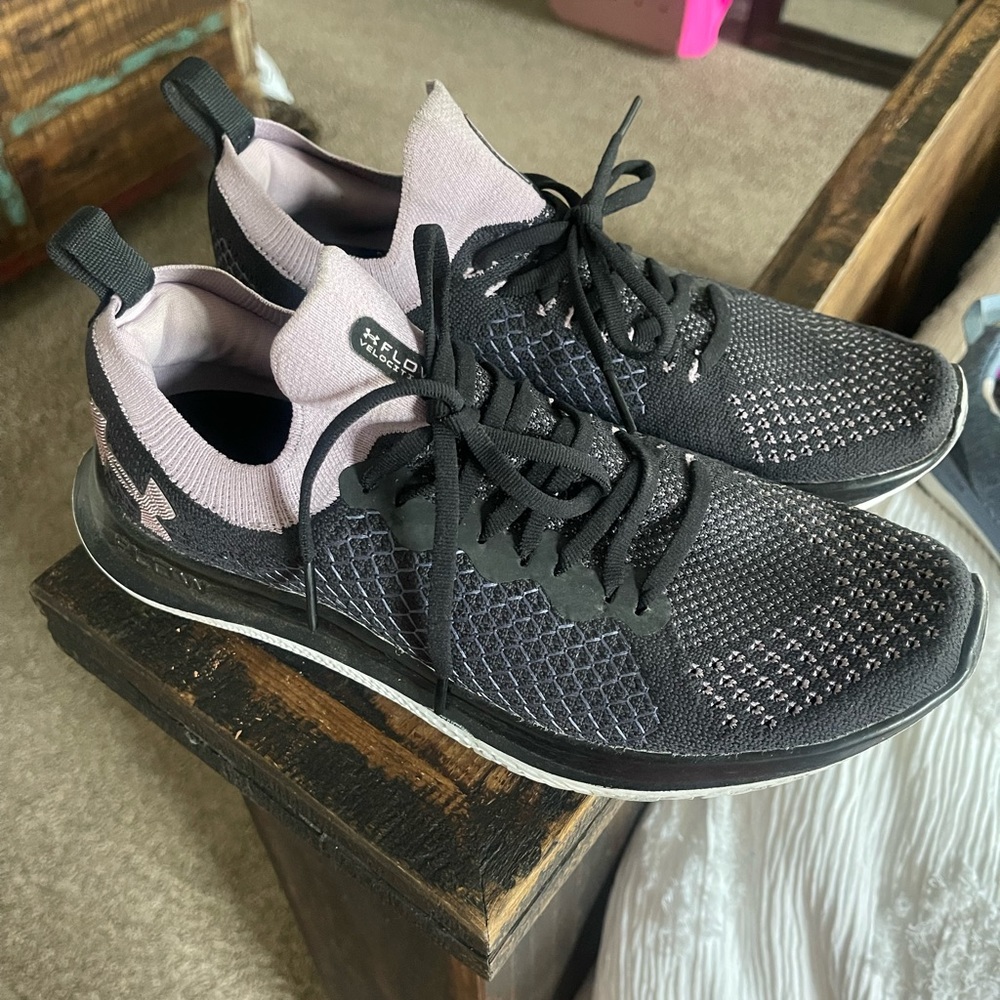 Under Armour Sneakers